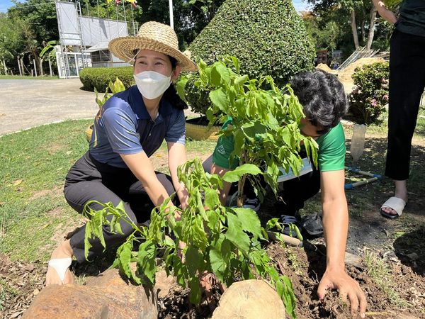 358484824 745032144090599 6535721804753920326 N